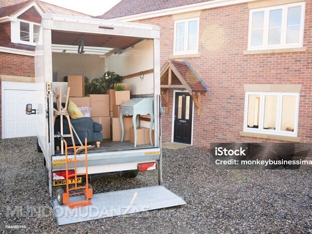 istockphoto-1166185144-1024x1024.jpg